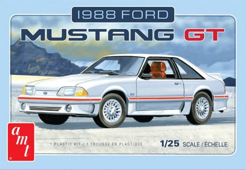 AMT AMT1216 1:25 1988 Ford Mustang 2T