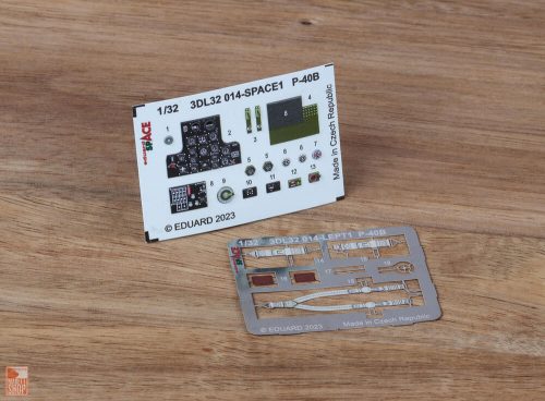 Eduard Accessories 1:32 P-40B SPACE 1/32 GREAT WALL HOBBY