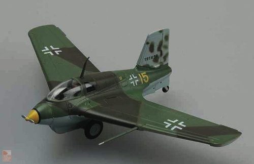 Easy Model 1:72 ME163 B1a Yellow 15