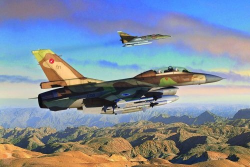 Hobby Boss 1:72 General Dynamics F-16B Fighting Falcon