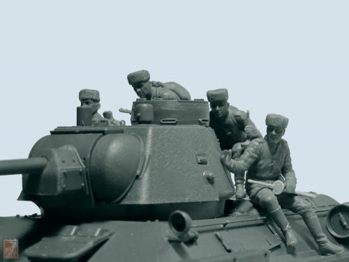 ICM 1:35 Soviet Tank Riders 1943-1945