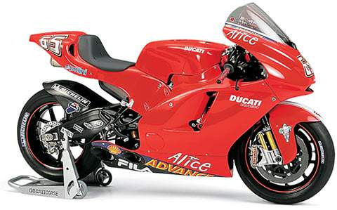 Tamiya 1:12 Ducati Desmosedici motor makett