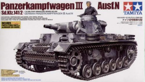 Tamiya 1:35 Pz.Kpfw.III Ausf. N harcjármű makett