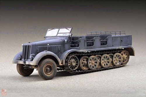 Trumpeter 1:72 Sd.Kfz.8 Schwerer Zugkraftwagen 12t